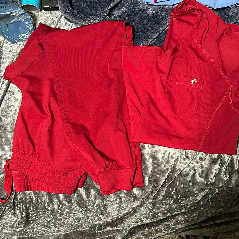 Fit scrubs size large jogger bottom and three pocket top